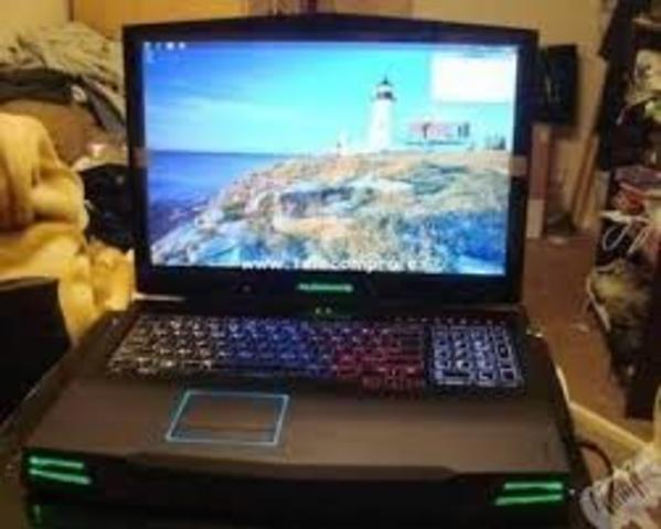 se situa en la quinta generacion que corresponde al desarrollo de los ordenadores llamados "ordenadores inteligentes"