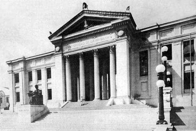 Tercer acontecimiento: Las universidades.