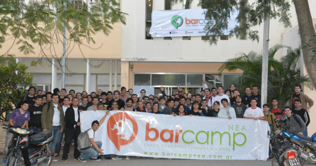 Asisti a BarCamp NEA
