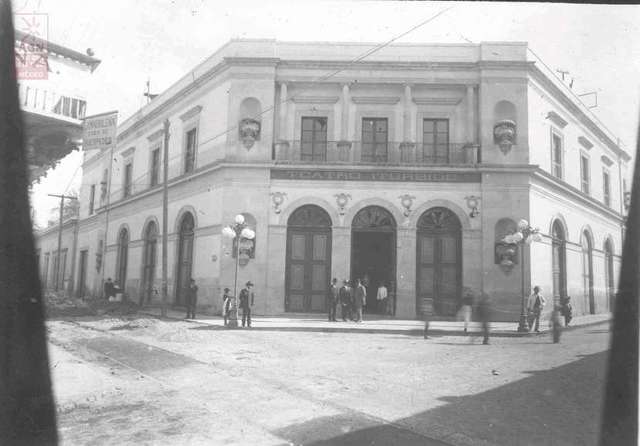 Sesiones en el Teatro