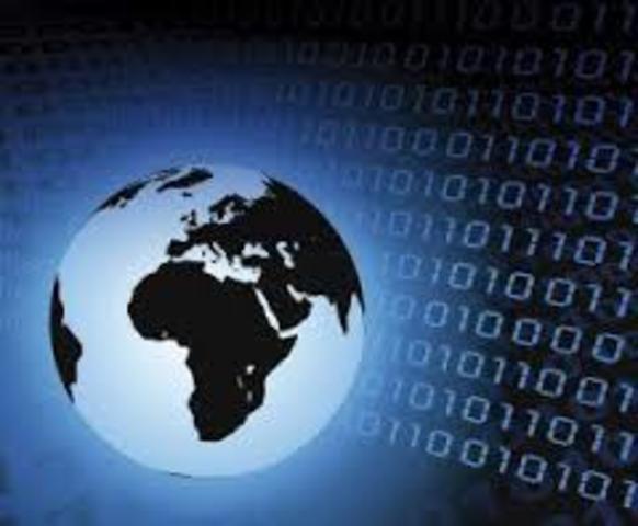 Aparecen "atenea" y " Mercurio" que son proyectos relacionados con los NNTT y la educación