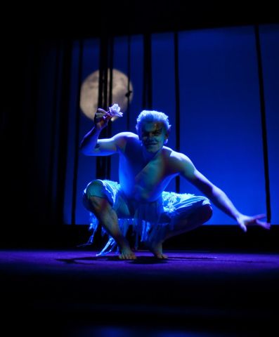 talks to shakespeare about roper and him being puck