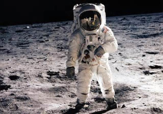 First Man on Moon (USA)