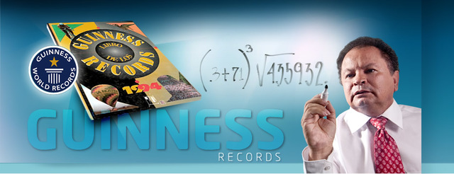 Nace en Málaga, Santander  Colombia