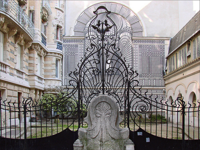 Art Nouveau gate
