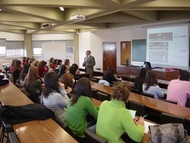 Origen de las primeras facultades profesionales