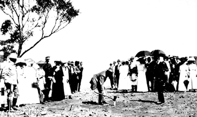 Women in Victoria Vote