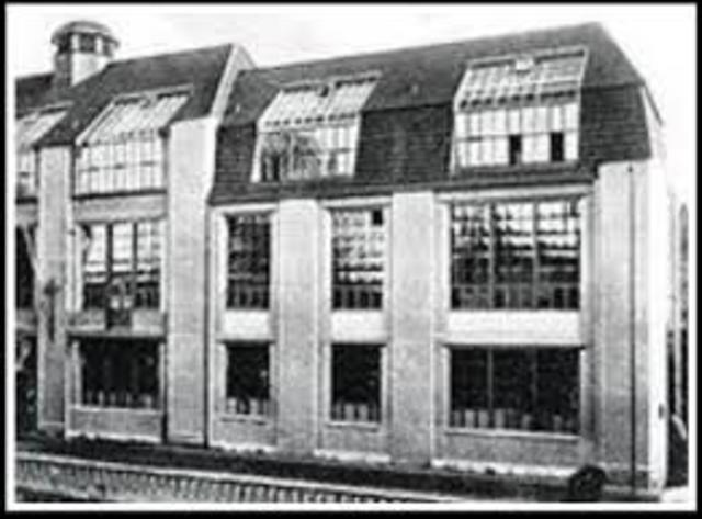 primera escuela de diseño gráfico