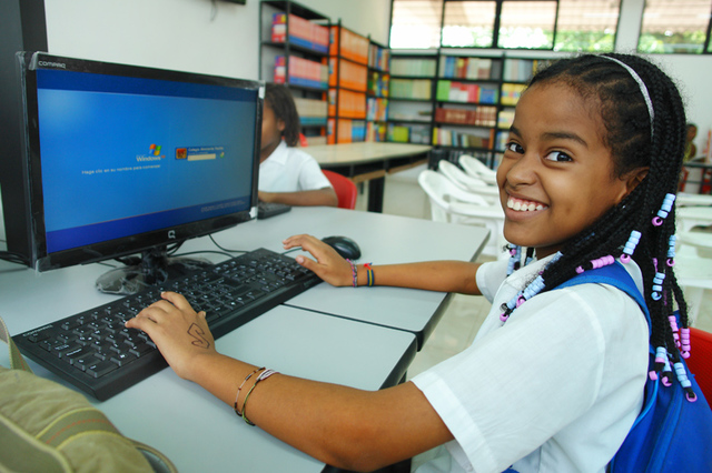 (PIE) Programa de Información Educativa.