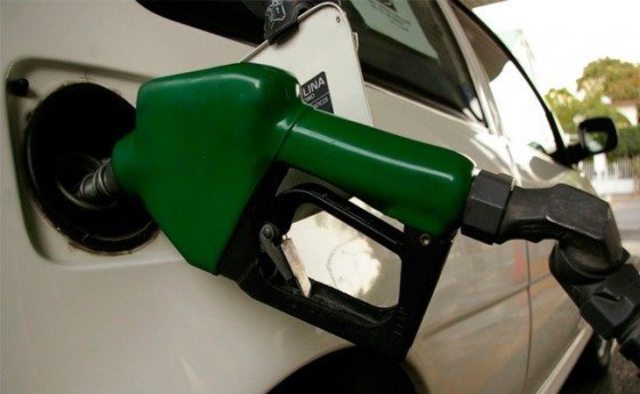 El uso del petróleo como combustible para motor