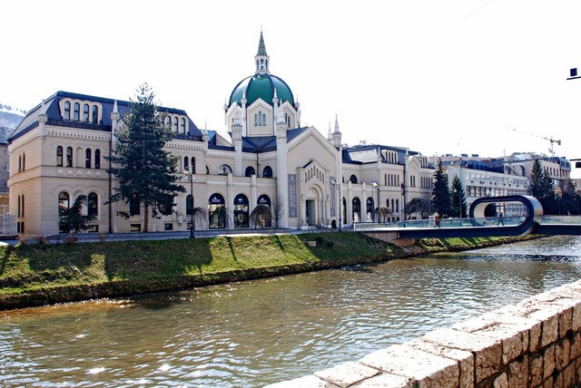 Festina Lente (Pozuri Polako) Bridge