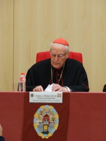 Restauración de los estudios eclesiasticos.