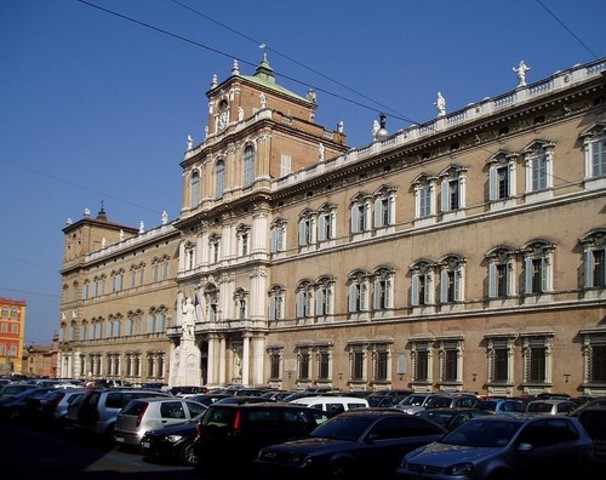 Universidad de Módena