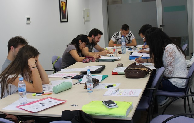 PROGRAMAS PARA CENTROS DE ESTUDIO