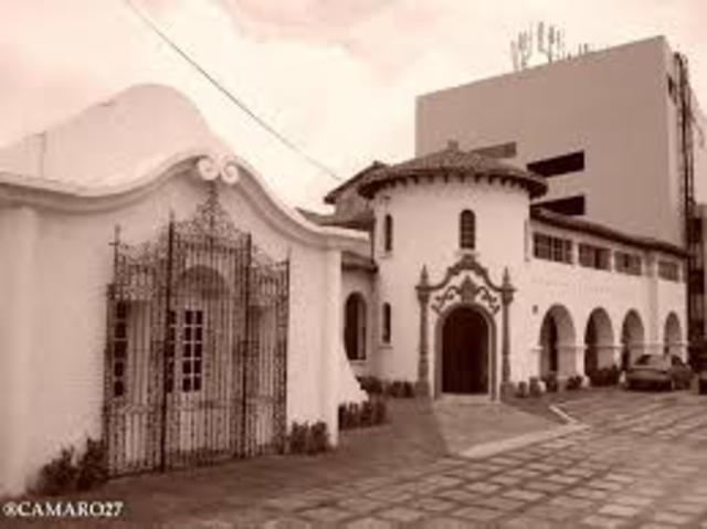 UNIVERSIDAD EN LA COLONIA