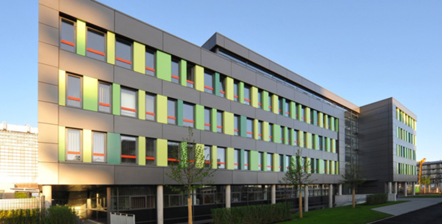 UNIVERSIDAD DE LA COLONIA, ALEMANIA