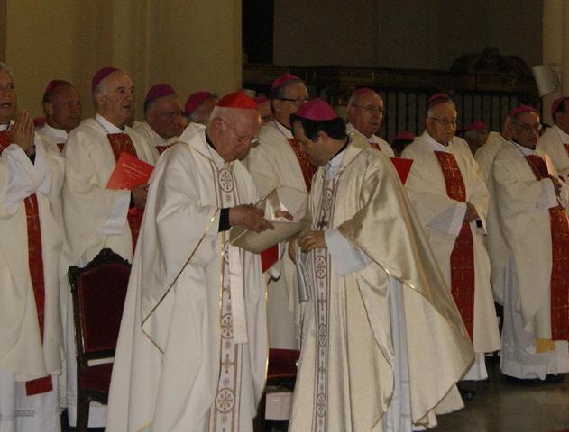 Arzobispo don Antonio Herrán