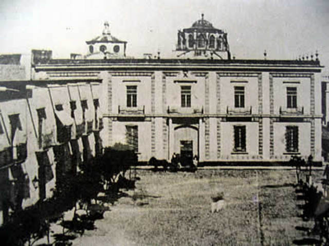 Universidad Bornónica