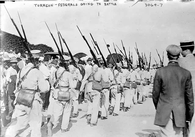 Tropas Federalistas al Colegio