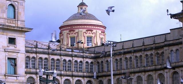 Colegio Mayor en Cali