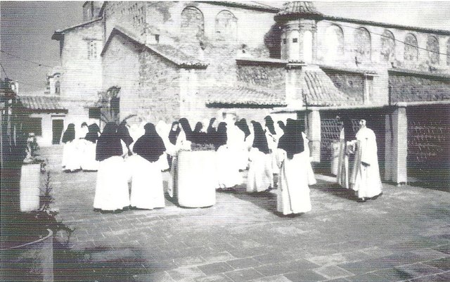 solicitud de exclaustracion de religiosos