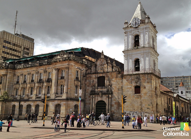 Inauguracion de la sede en Bogota