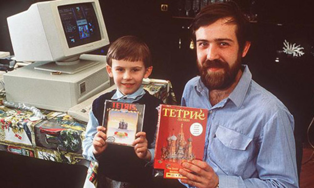 Alexey Pajitnov created "Tetris"