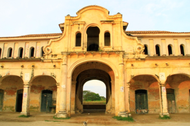 Particularidad histórica nuevo Reino de Granada, estudios superiores, formación clero y laicos, Valores y saberes.