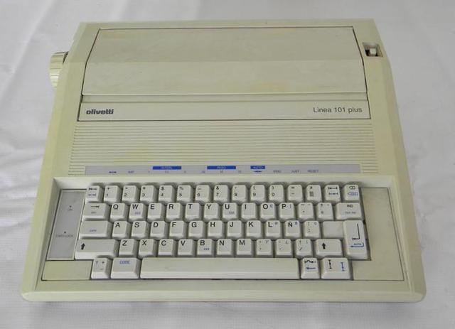 primer maquina de escribir electrica