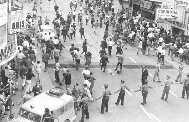 Primer intento de rebelión contra Pérez Jiménez