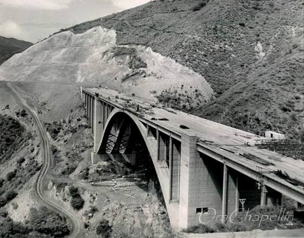 Inauguración de la autopista Caracas- La Guaira