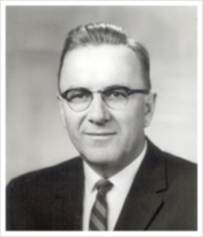 Llegada de Milton Eisenhower