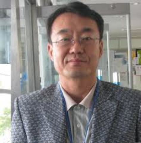 KIM UNG-YONG: (Corea, 1962)