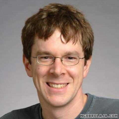 "Robert Thomas Morris" creó el antivirus