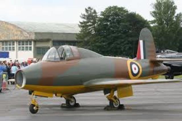 Maiden flight of the Gloster E.28/39