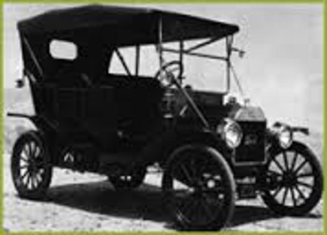 carro con conbustible