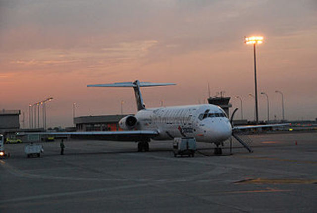 AVION DE VUELO COMERCIAL