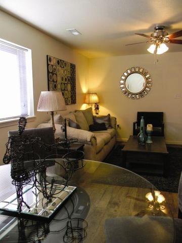 rent an apartment with roomate