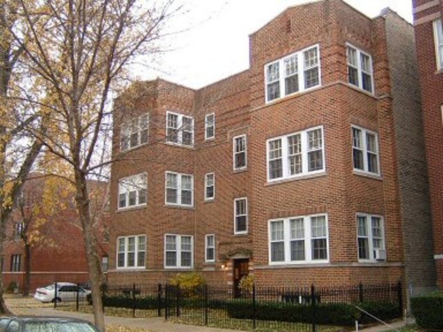 rent apartment in chicago