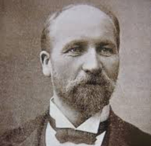 Henryk Johan Bull lands on the Antarctic mainland.