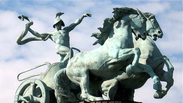 Imperio Asirio (2100 a.C) Veterinaria alcanza un grado de maestría