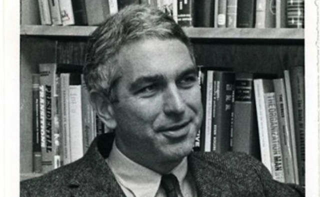 Warren Bennis (Teoría de la Administración Moderna)