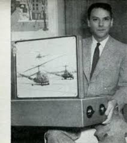 APARECIO POR PRIMERA VEZ LA TELEVISION