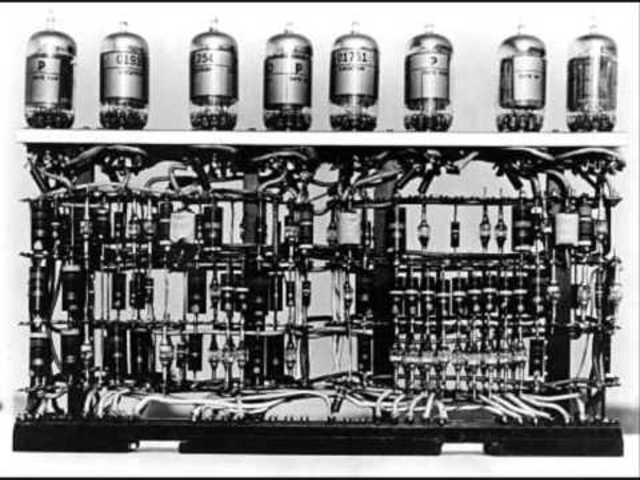 Primera generación de las computadoras(1951-1958)