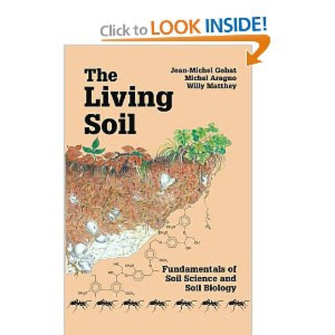 Lady Eve publica el libro "The living soil".