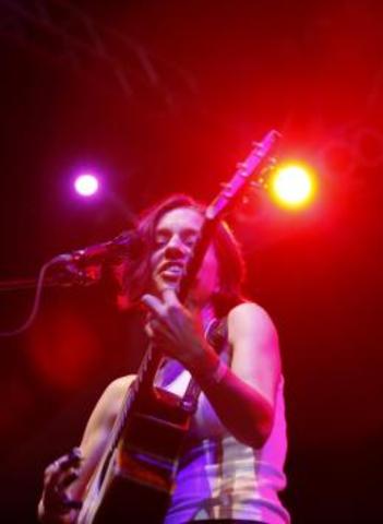 4-inch tube successfully threaded into pipeline