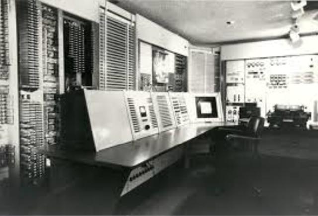 TX-0 (Transitorized eXperimental computer 0)