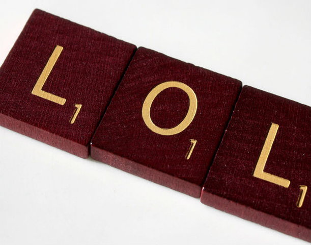 LOL y otros acrónimos surgidos al calor de internet son incluidos en el diccionario Oxford.