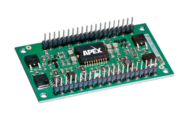 Jack S. Kilby construye el primer circuito integrado.