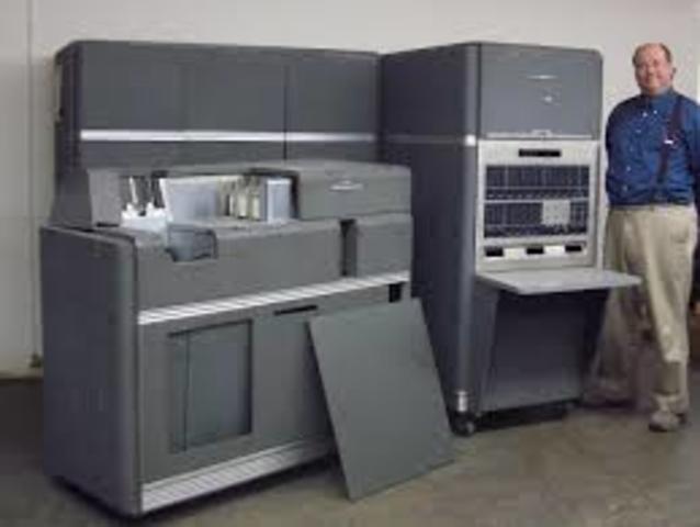 COMPUTADORA IBM 650
